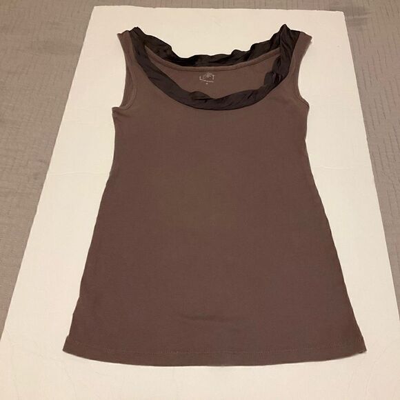 LOFT Mauve Cute Ruched Neckline, Medium. 100% Cotton - Picture 6 of 10